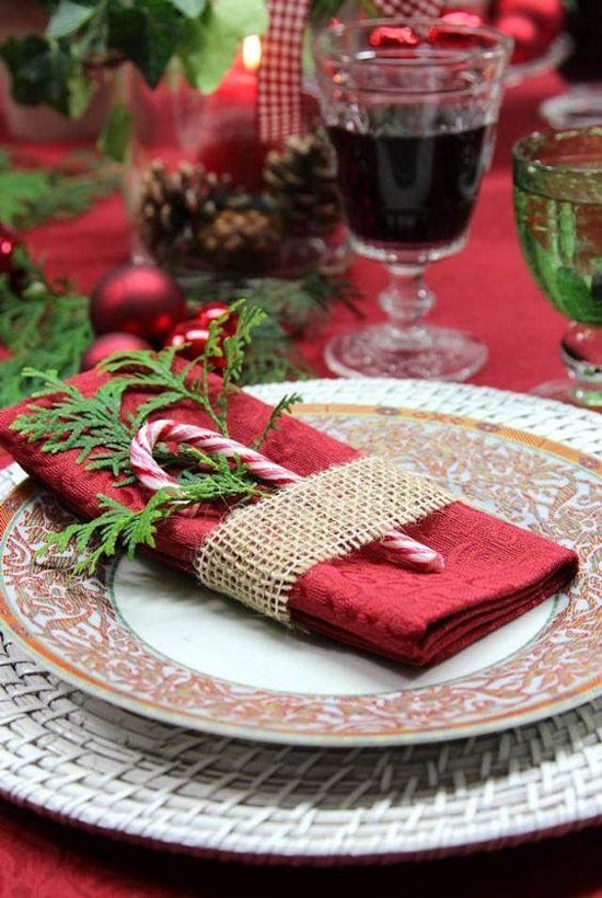Christmas-napkin-folding-ideas-18