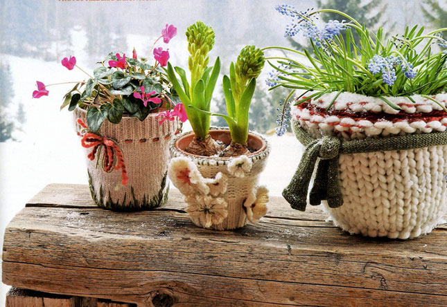 Flower-pots-covered-with-sweaters-diy-ideas