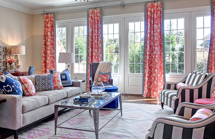 2-living-room-with-pattern-58952acc5f9b5874ee6ba990-1