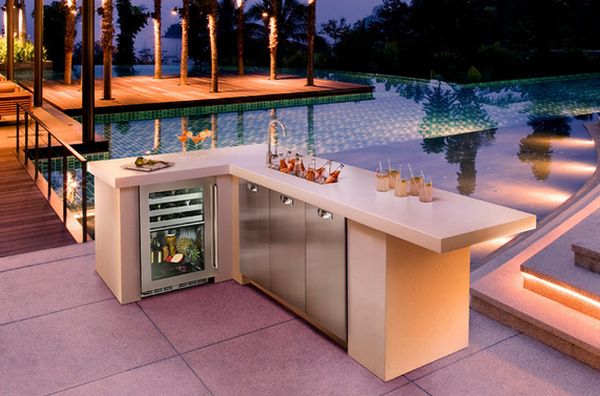 2-outdoor-kitchen-cool-refrigerator-undercountertop