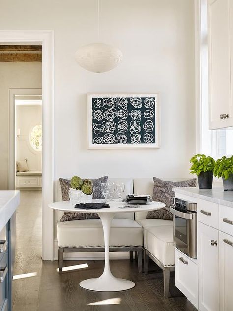 3-3480f15af3e437b93c8d0e556204e3ee-kitchen-seating-area-small-mini-dining-table