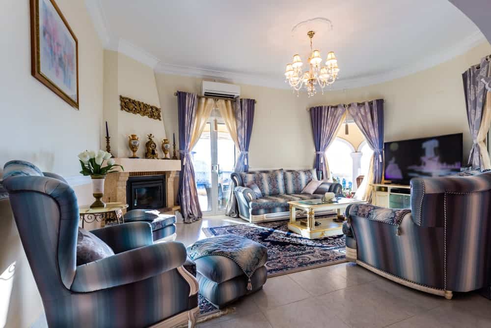 Victorian-living-room-may282019-27-min