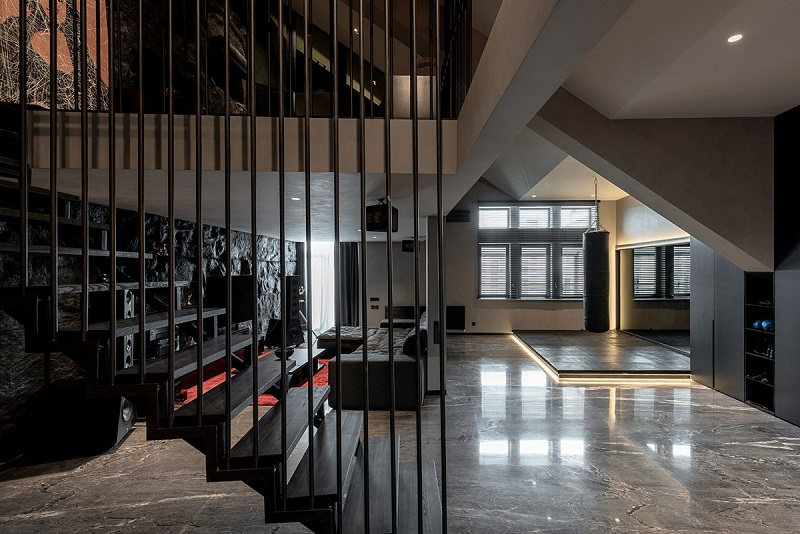 Fabulous bachelor apartment with a home gym that so masculine 1