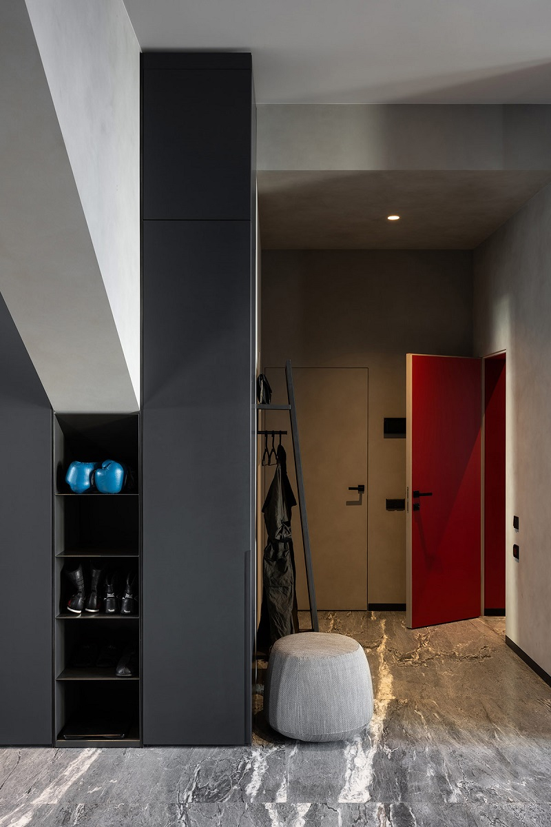 Fabulous bachelor apartment with a home gym that so masculine 5