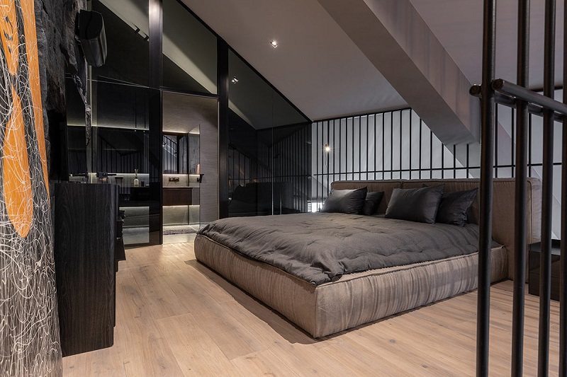 Fabulous bachelor apartment with a home gym that so masculine 6