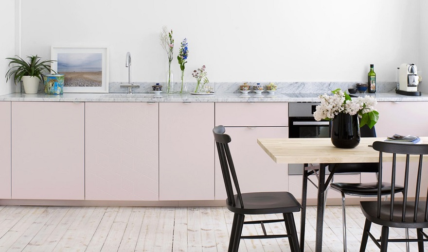Light-pink-white-kitchen