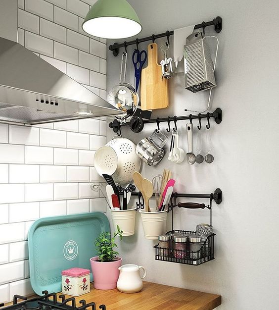 25-tableware-and-kitchen-stuff-holders