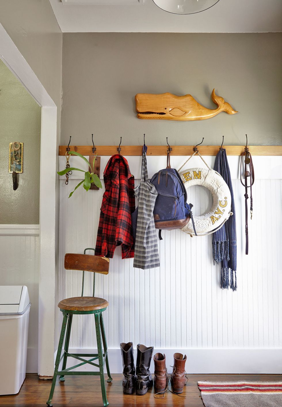 54eb6df4e0234_-_07-hunting-and-gathering-mudroom-0214-s2-1