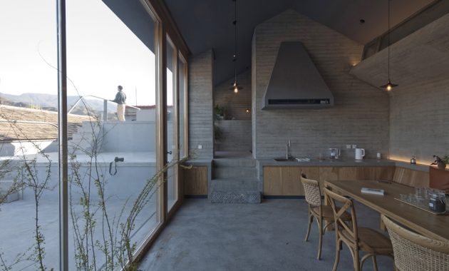 159437556141510_steps_and_platforms_both_inside_and_outside_perspective_from_main_livingroom_chengzhi
