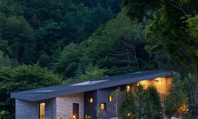 1594819230611studio_eon_slope_house-w01