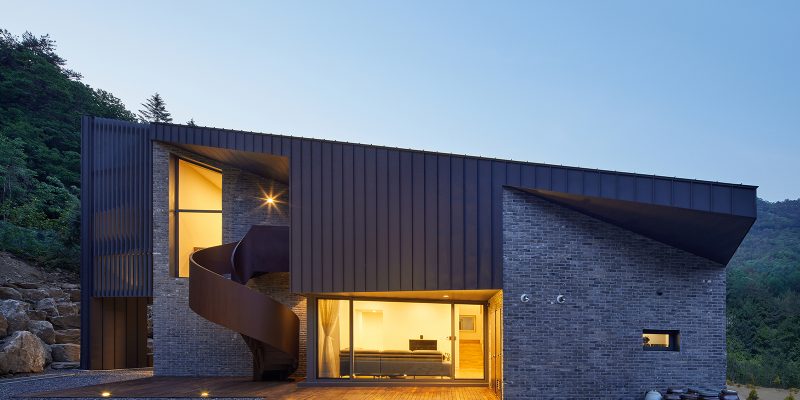 1594819233176studio_eon_slope_house-w03-1