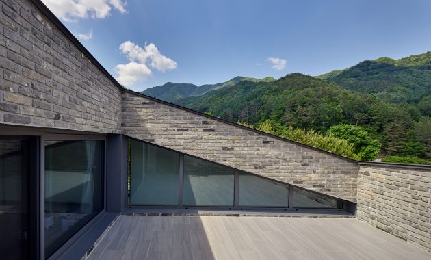 1594819236198studio_eon_slope_house-w10