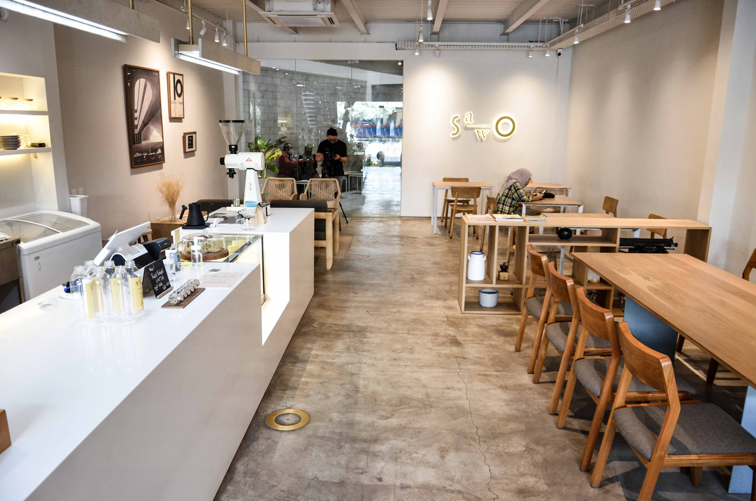 Minimalist Concept Coffee Shop In Bandung