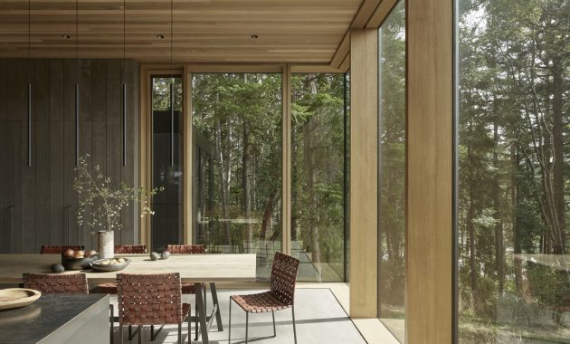 Whidbey_island_farmhouse_10-1