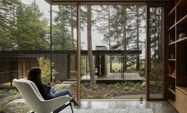 Whidbey_island_farmhouse_34