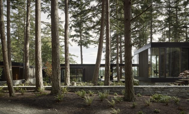 Whidbey_island_farmhouse_44