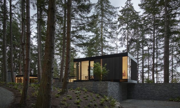 Whidbey_island_farmhouse_48