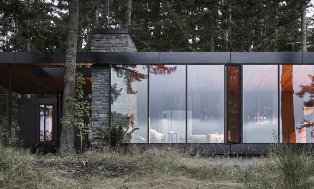 Whidbey_island_farmhouse_51