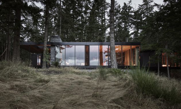 Whidbey_island_farmhouse_51b