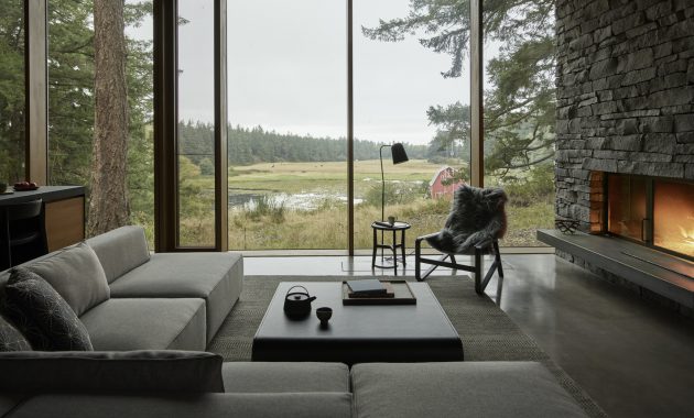Whidbey_island_farmhouse_68
