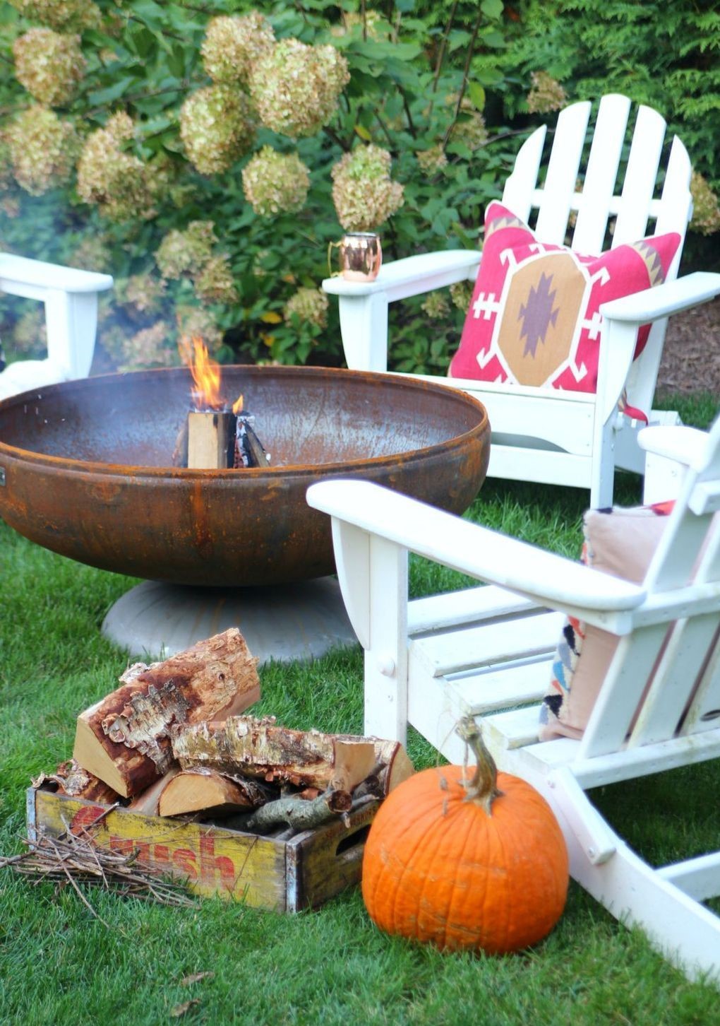 Awesome-fall-fire-pit-decor-ideas-you-have-to-try-05