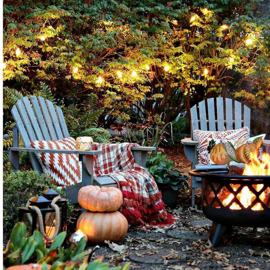 Awesome-fall-fire-pit-decor-ideas-you-have-to-try-11
