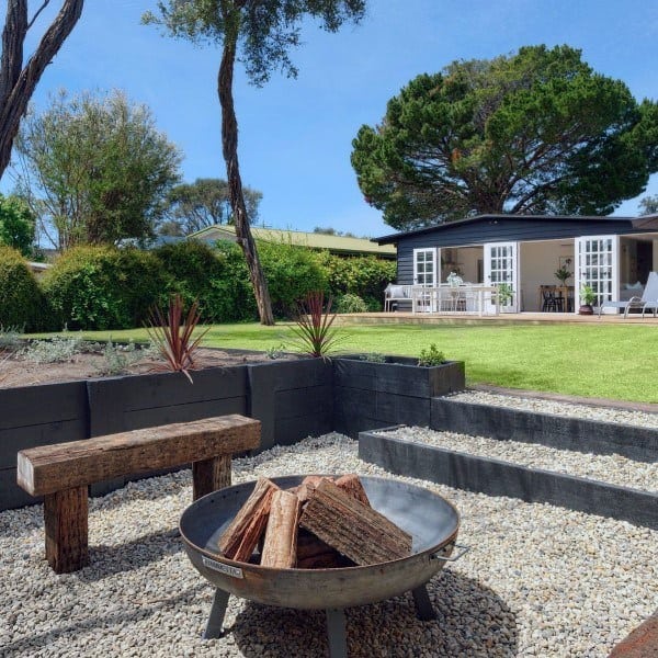 Above-ground-fire-pit-ideas-1