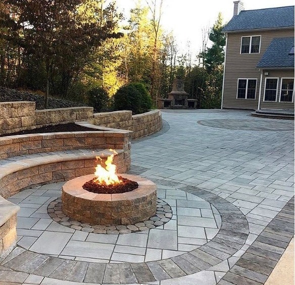 Awesome-fire-pit-ideas-patio-1
