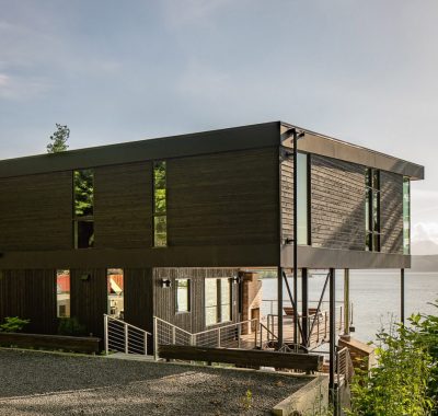 Wittman-estes-aldo-beach-house-hood-canal_dezeen_2364_col_hero-1536x864-1