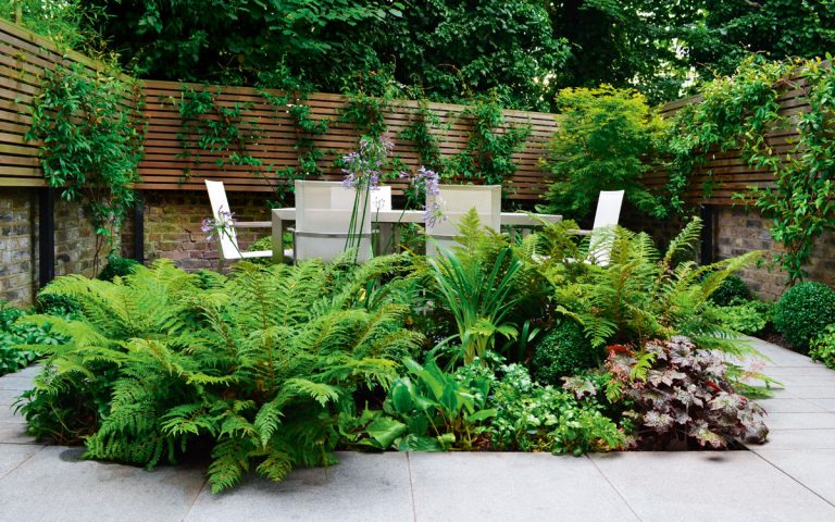 6.outdoor-dining-rooms-modular_183726601_260425161-768x480-1