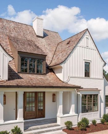 Astonishing-exterior-paint-colors-ideas-for-house-with-brown-roof-42-1