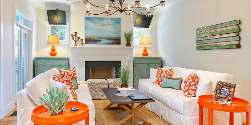 Color_pop_beach_decor