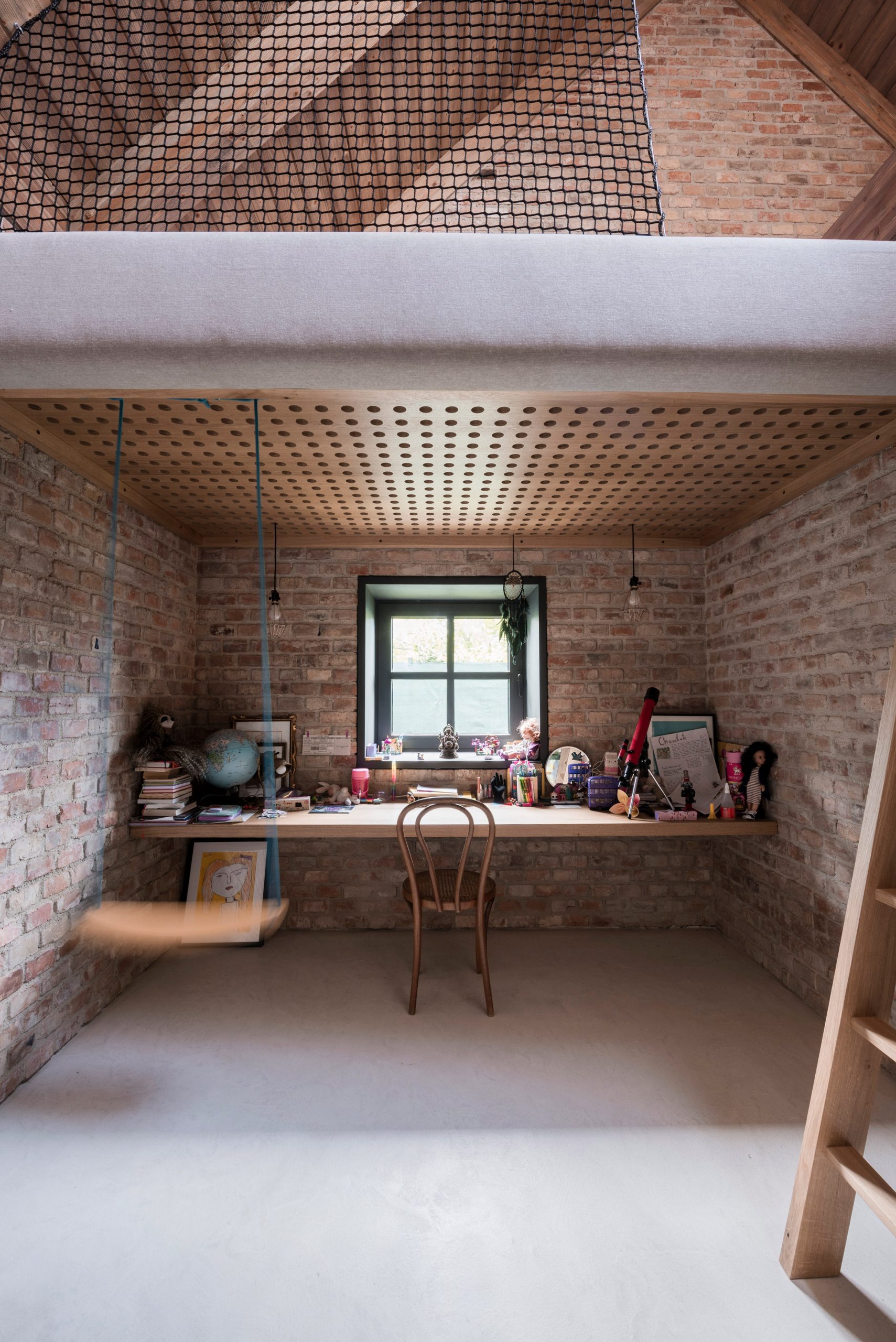 House-v-slovakia-architecture-interiors-martin-skocek_dezeen_2364_col_23-scaled-1