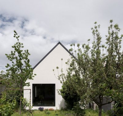 House-v-slovakia-architecture-interiors-martin-skocek_dezeen_2364_col_6-scaled-1