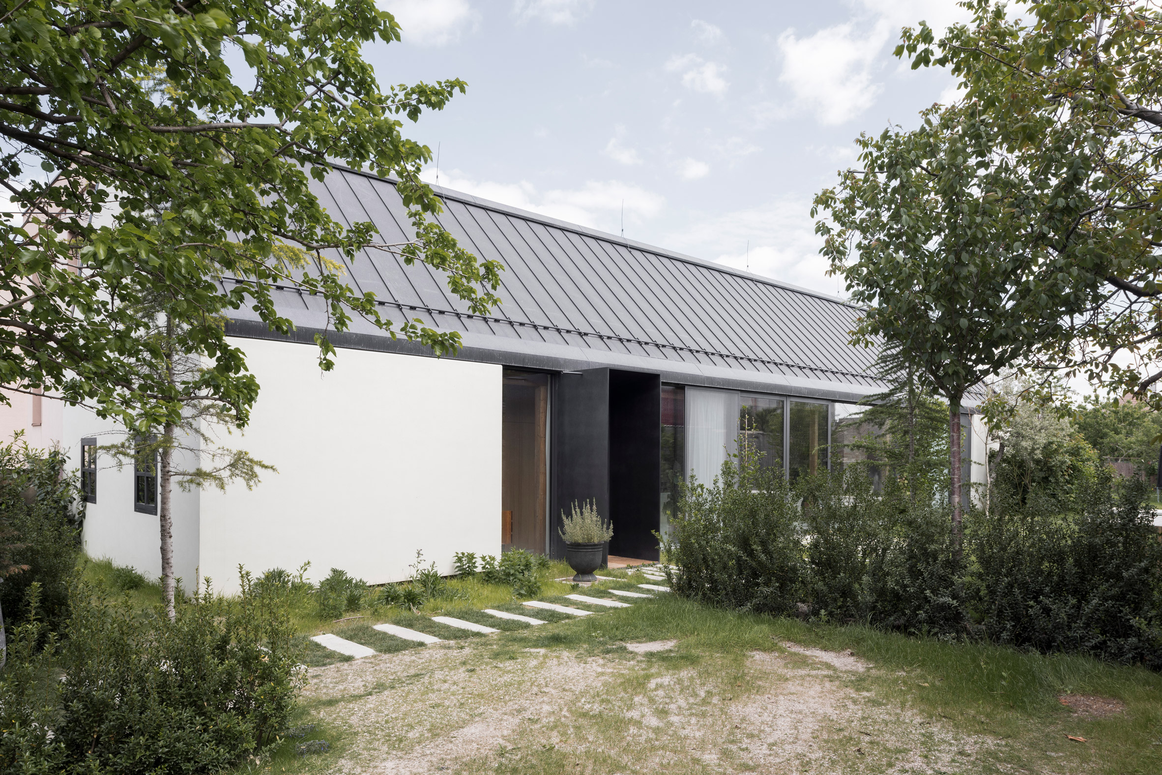 House-v-slovakia-architecture-interiors-martin-skocek_dezeen_2364_col_8