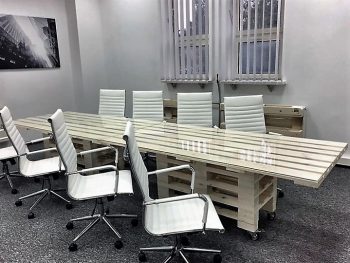 Wood-pallet-office-furniture