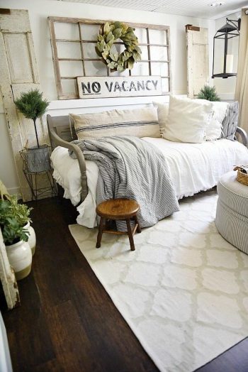 01-farmhouse-living-room-design-and-decor-ideas-homebnc