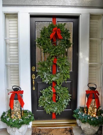 16-outdoor-holiday-planter-ideas-homebnc