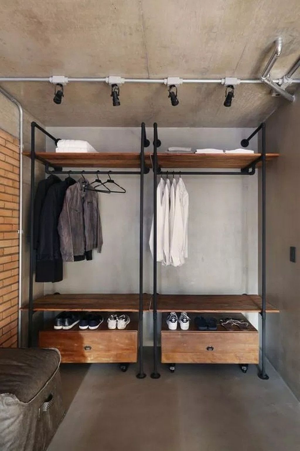 Attractive-wardrobe-design-ideas-that-you-can-try-in-your-home-33