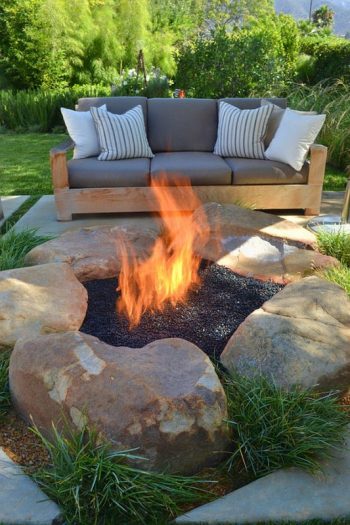 The-rustic-fire-pit