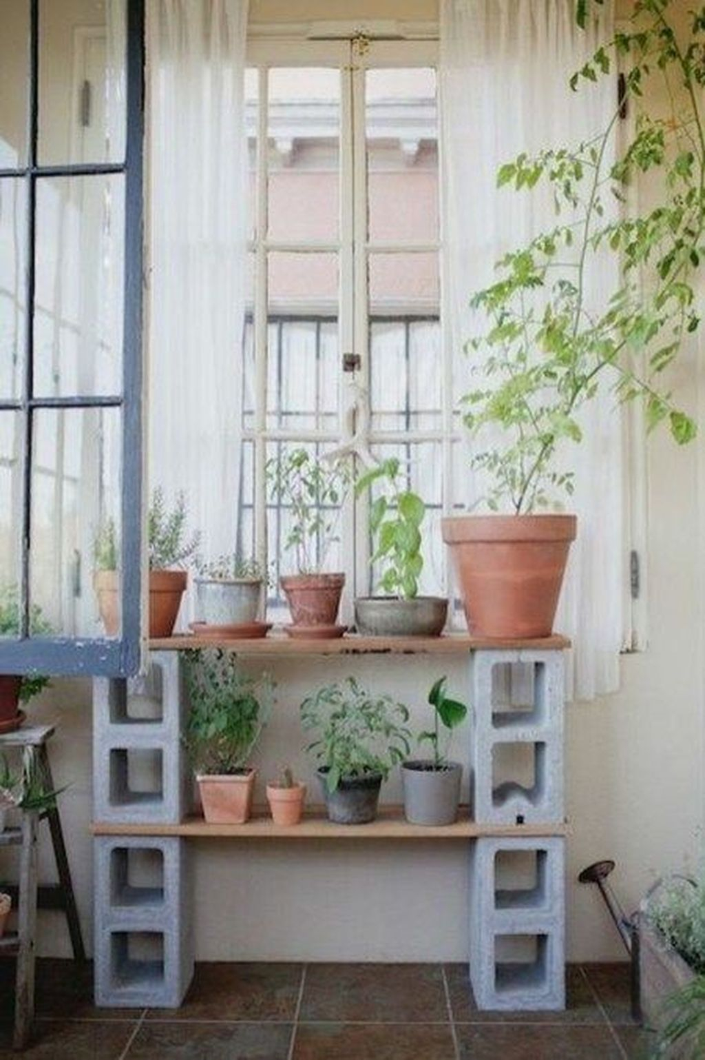 Unique-diy-cinder-block-furniture-decor-ideas21