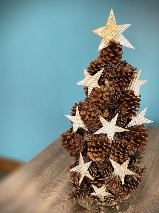 01d-diy-pine-cone-crafts-ideas-homebnc-v3_edited