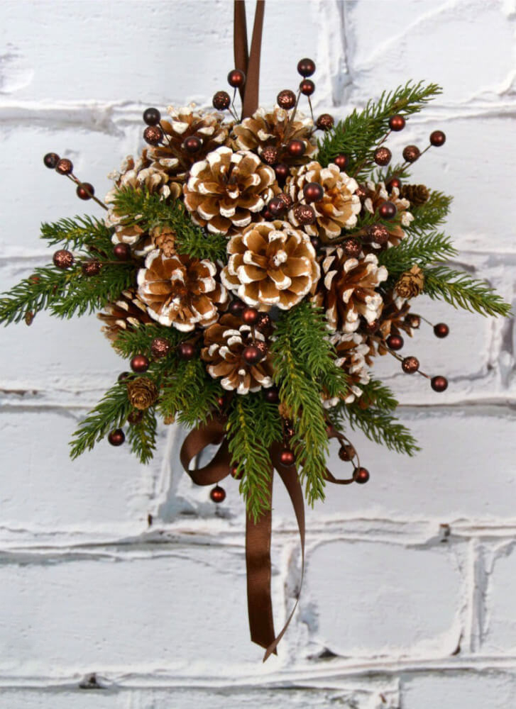 02-diy-pine-cone-crafts-ideas-homebnc-v2_edited
