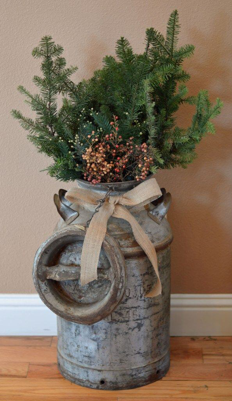 08_rustic_milk_can_arrangement_rustic_christmas_decor_ideas_craft-mart