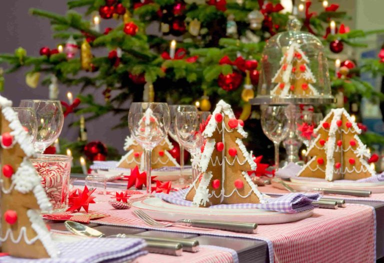 1-christmas-table-decoration-768x527-1