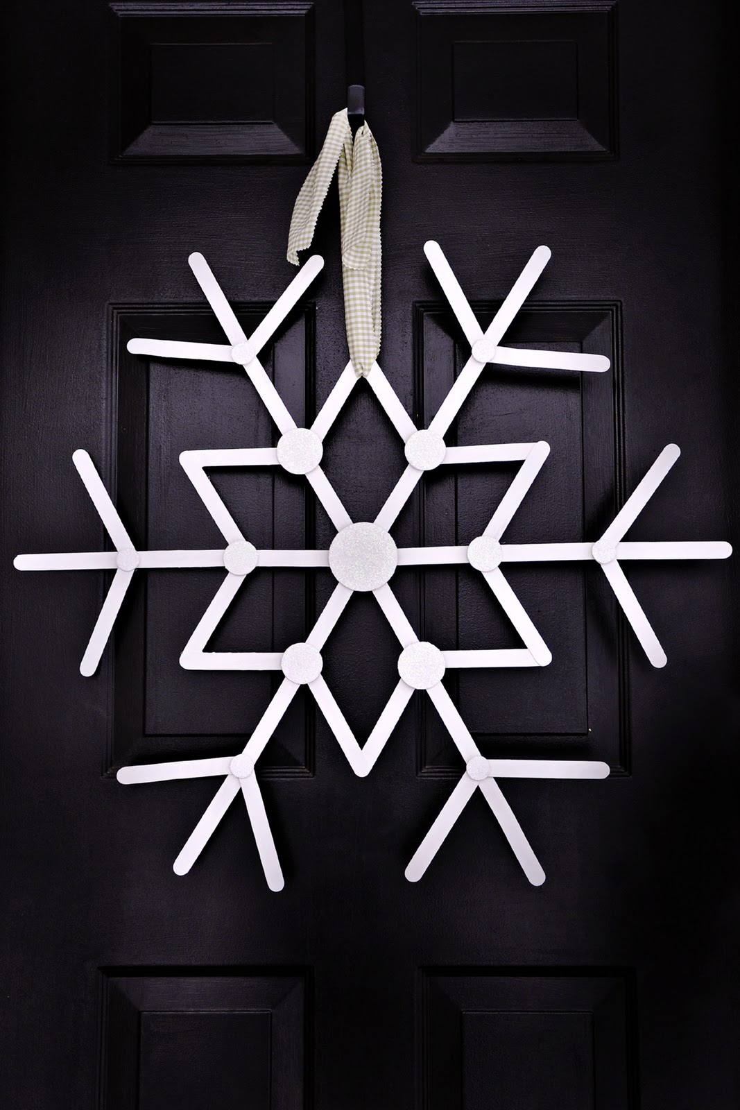 1-front-door-giant-snowflake