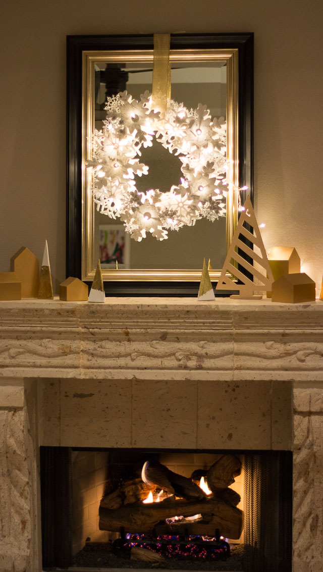 1-snowflake-glowing-on-mirror
