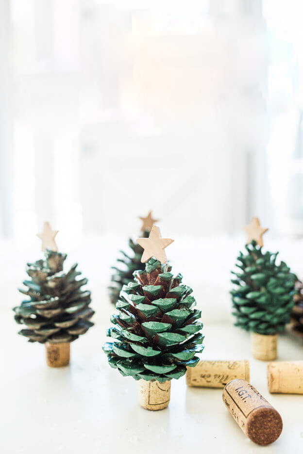 12-diy-pine-cone-crafts-ideas-homebnc-v2_edited