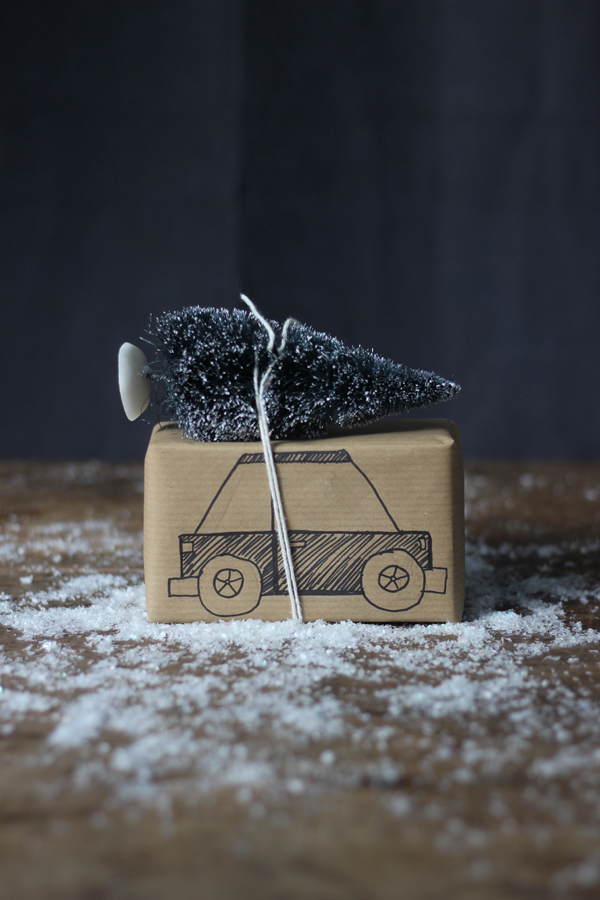 16-magical-diy-gift-wrapping-ideas-that-will-personalize-your-christmas-gifts-11
