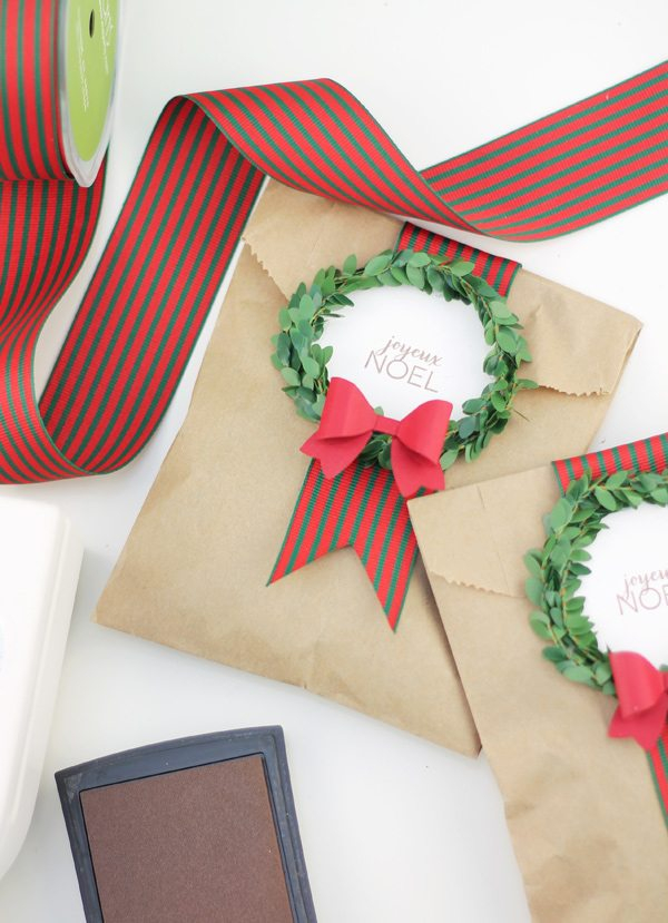 16-magical-diy-gift-wrapping-ideas-that-will-personalize-your-christmas-gifts-5
